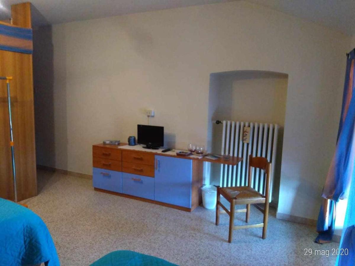 Bed and Breakfast Beb Infamiglia Cascinette Экстерьер фото